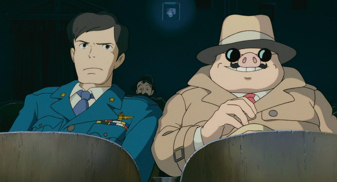 Ferrarin, de uniforme de gala, junto a Porco en el cine
