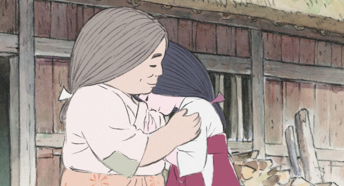 Ōna abraza a Kaguya a la puerta de la casa vieja