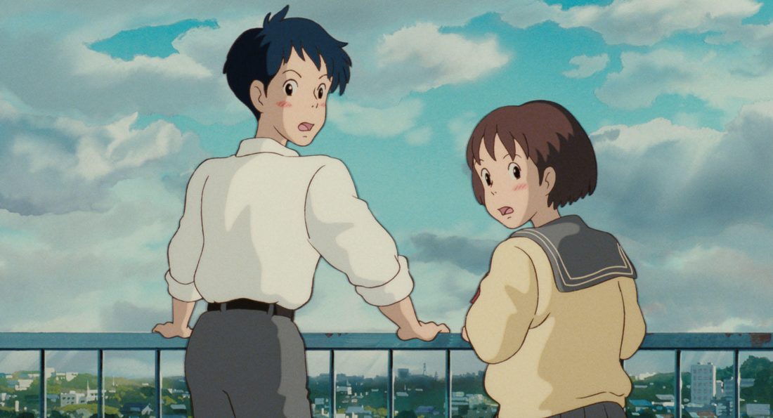 Seiji y Shizuku hablan en el paso elevado